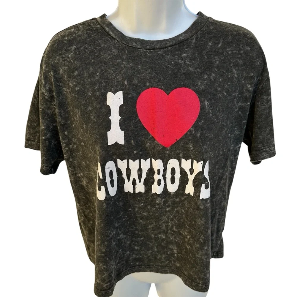 2/$12 Black Acid Wash “I ❤️ Cowboys” T-shirt - Picture 4 of 5